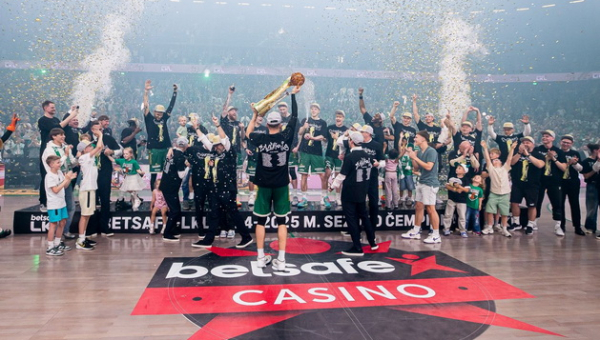 Kaunas švenčia: dramą laimėjęs „Žalgiris“ susigrąžino LKL čempiono titulą!